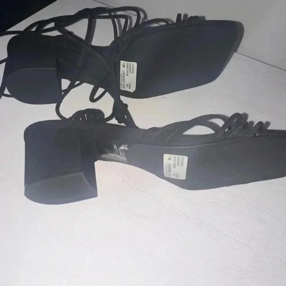SCHUTZ Suede Block Wrap Around Sandals S 7,5